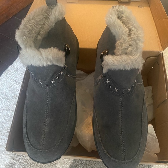 New never worn ankle boots Size 71/2 - Picture 2 of 2